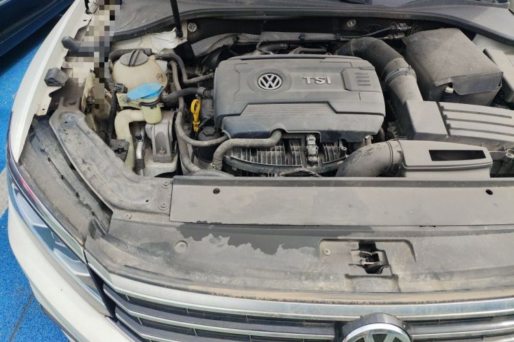 Used Volkswagen Passat 2017 330TSI DSG Luxury Edition Engine Bay Right