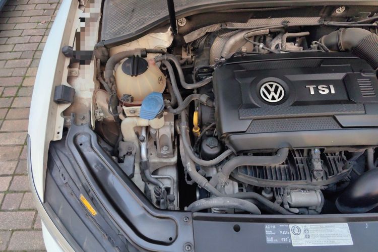 Used Volkswagen Passat 2017 330TSI DSG Luxury Edition Engine Bay Right