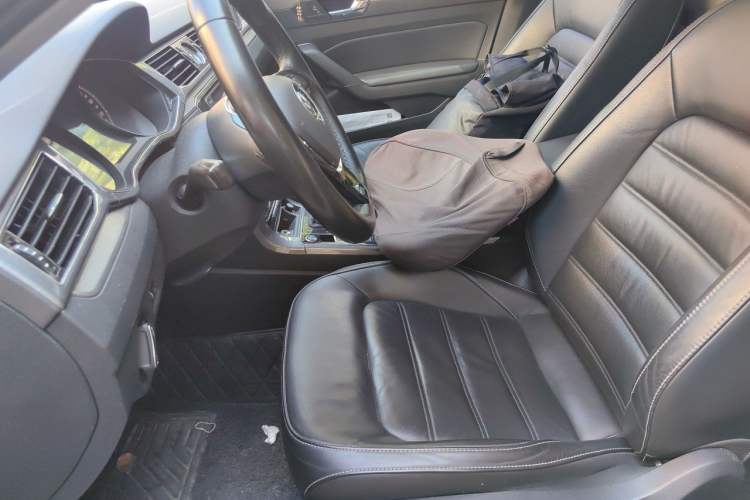 Used Volkswagen Passat 2017 330TSI DSG Luxury Edition Left Front Seat
