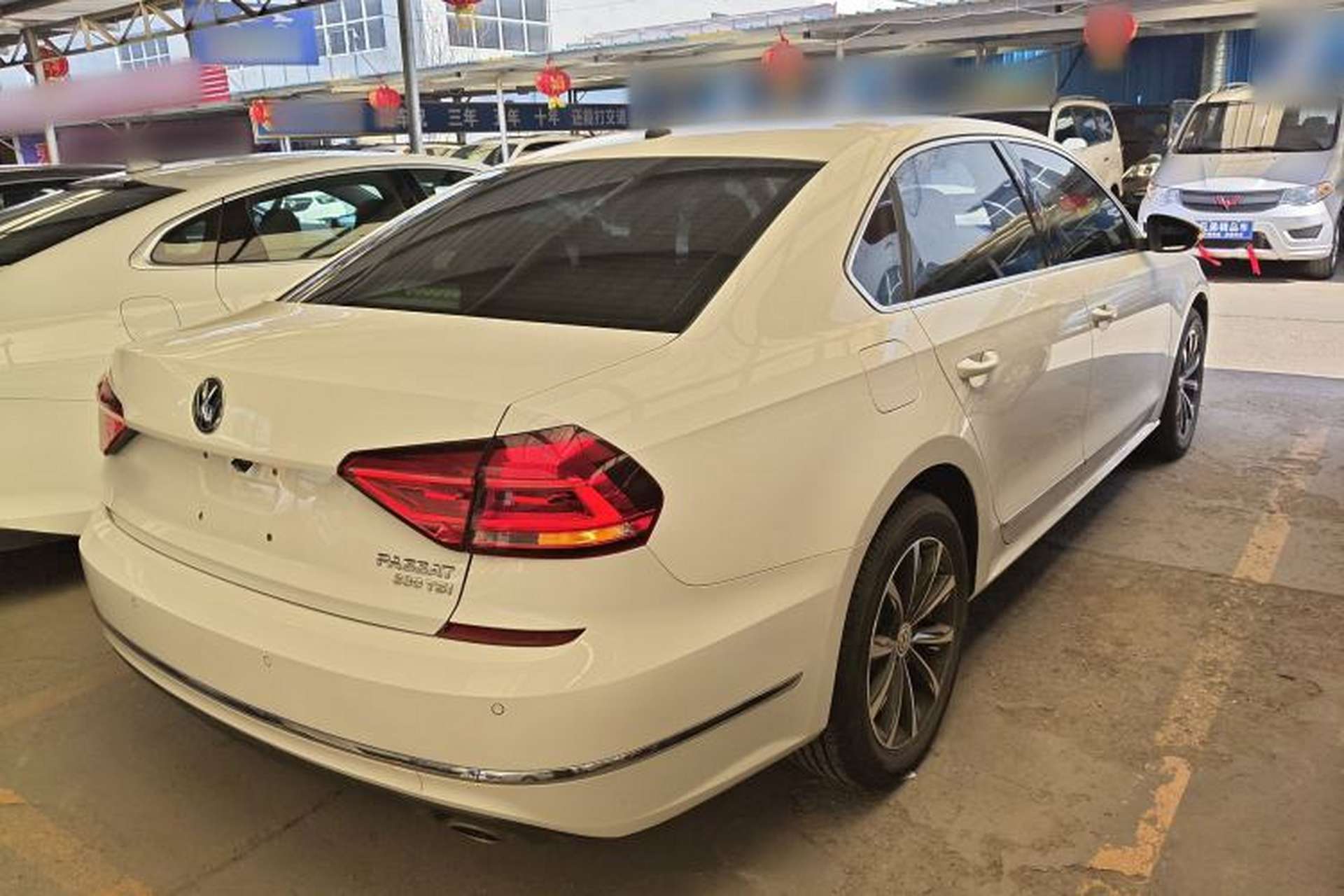 Used Volkswagen Passat 2017 330TSI DSG Luxury Edition Rear Right 45 Deg