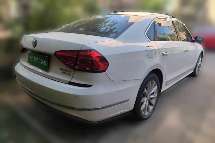 Used Volkswagen Passat 2017 330TSI DSG Luxury Edition Rear Right 45 Deg