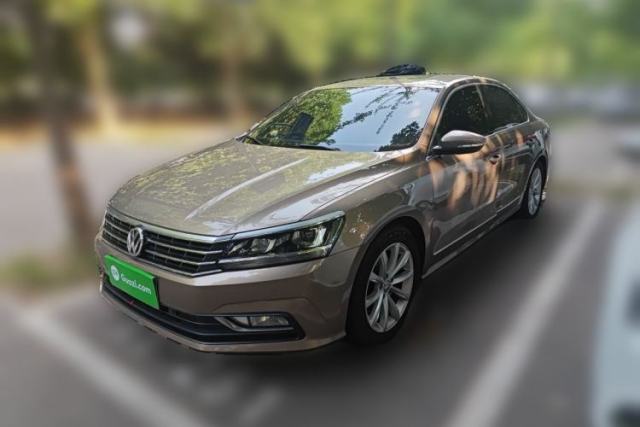 Ojetý Volkswagen Passat 2017 280TSI DSG Luxury Edition