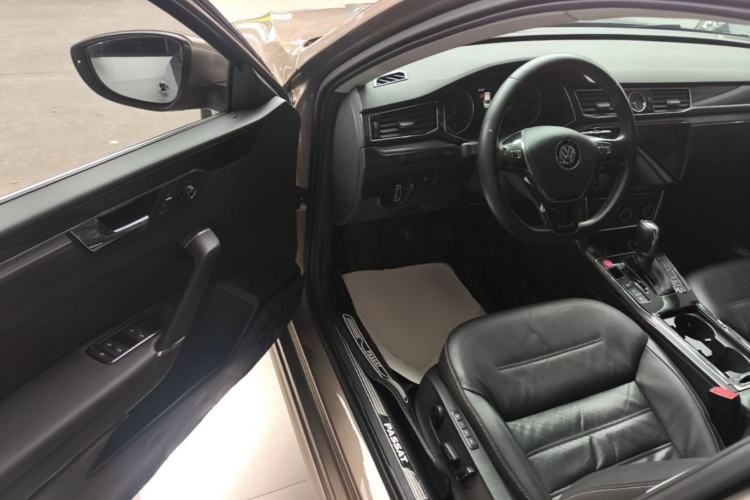 Used Volkswagen Passat 2017 330TSI DSG Prestige Edition Driver Seat