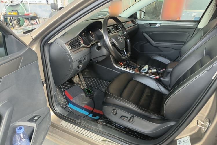 Used Volkswagen Passat 2017 330TSI DSG Luxury Edition Driver Seat