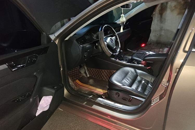 Used Volkswagen Passat 2017 330TSI DSG Prestige Edition Driver Seat