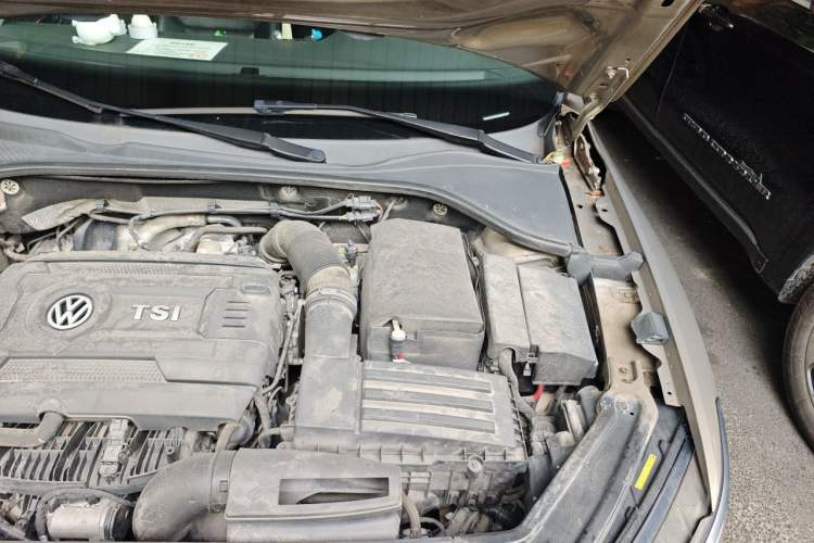 Used Volkswagen Passat 2017 330TSI DSG Prestige Edition Engine Bay Left