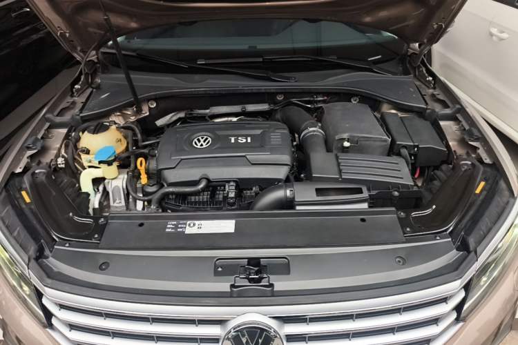 Used Volkswagen Passat 2017 330TSI DSG Prestige Edition Engine Bay