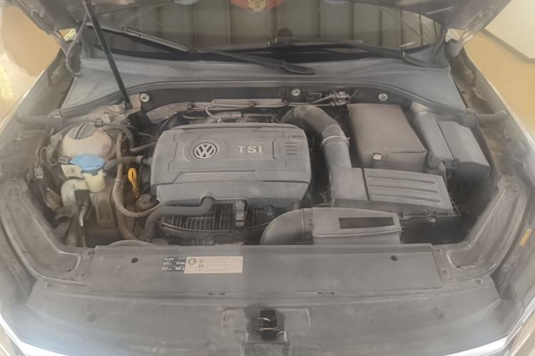 Used Volkswagen Passat 2017 330TSI DSG Luxury Edition Engine Bay