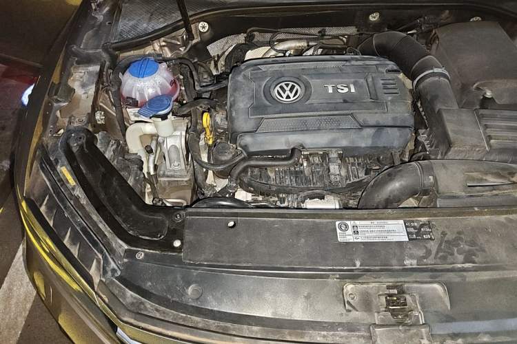 Used Volkswagen Passat 2017 330TSI DSG Prestige Edition Engine Bay Right