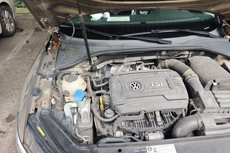 Used Volkswagen Passat 2017 330TSI DSG Prestige Edition Engine Bay Right