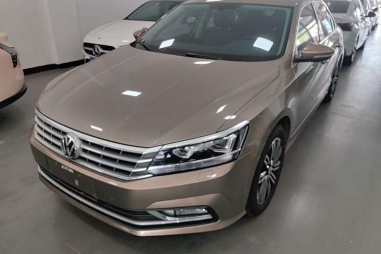 Used Volkswagen Passat 2017 330TSI DSG Prestige Edition Guazi used car, China used car export, Used car for sale, Used  cars, Cheapest cars for sale