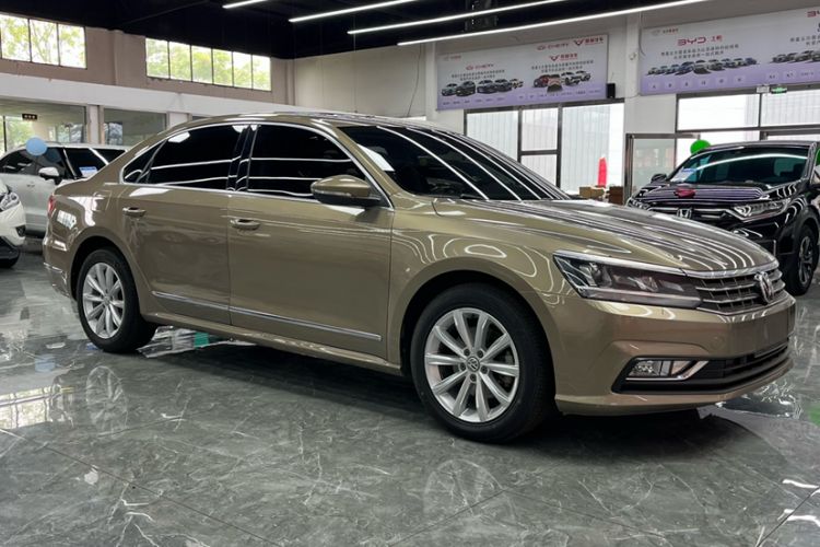 Used Volkswagen Passat 2017 330TSI DSG Luxury Edition Exterior 1