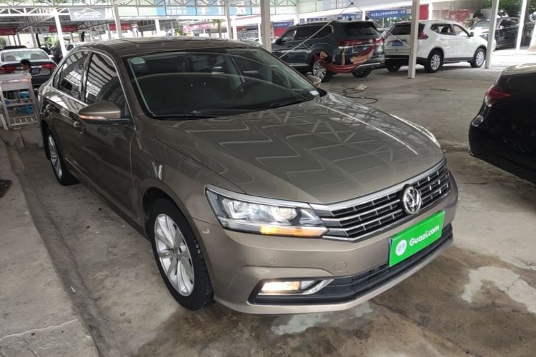 Used Volkswagen Passat 2017 330TSI DSG Luxury Edition Exterior 1