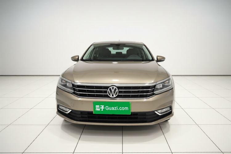 Used Volkswagen Passat 2017 330TSI DSG Luxury Edition Exterior 1