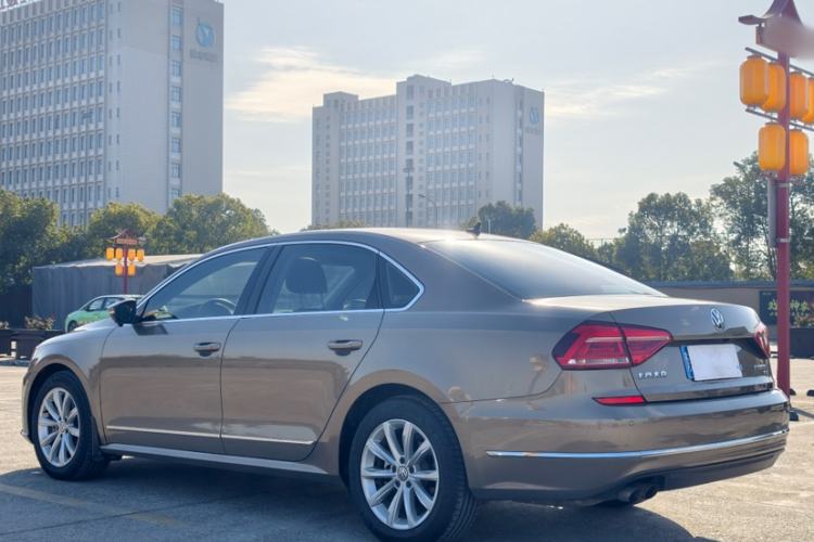 Used Volkswagen Passat 2017 280TSI DSG Luxury Edition Exterior 2