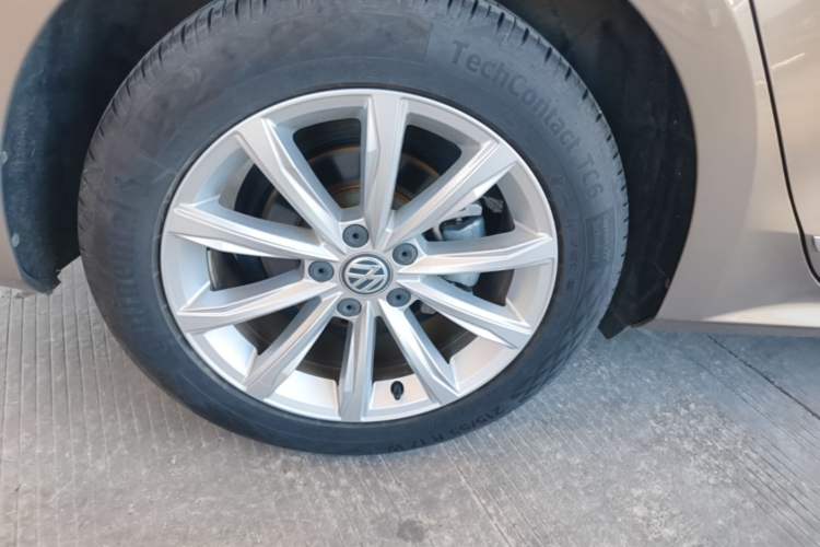 Used Volkswagen Passat 2017 330TSI DSG Luxury Edition Exterior 5
