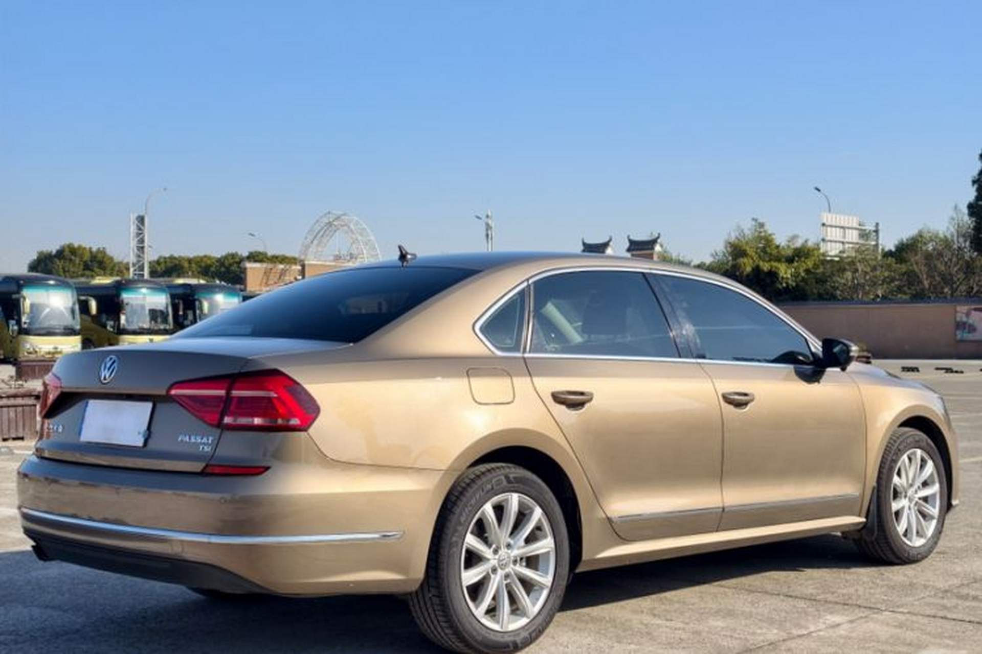 Used Volkswagen Passat 2017 280TSI DSG Luxury Edition Exterior 6