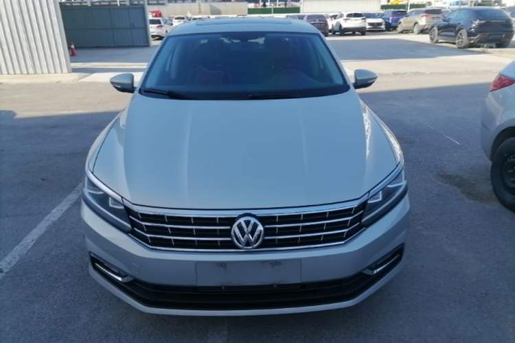 Used Volkswagen Passat 2017 330TSI DSG Luxury Edition Front