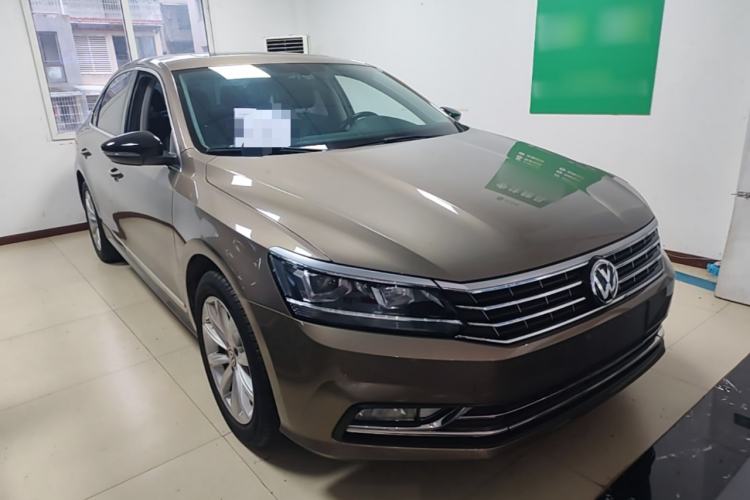 Used Volkswagen Passat 2017 330TSI DSG Luxury Edition Front Right 45 Deg