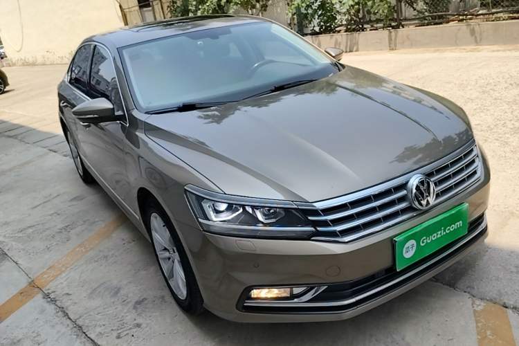 Used Volkswagen Passat 2017 330TSI DSG Prestige Edition Front Right 45 Deg