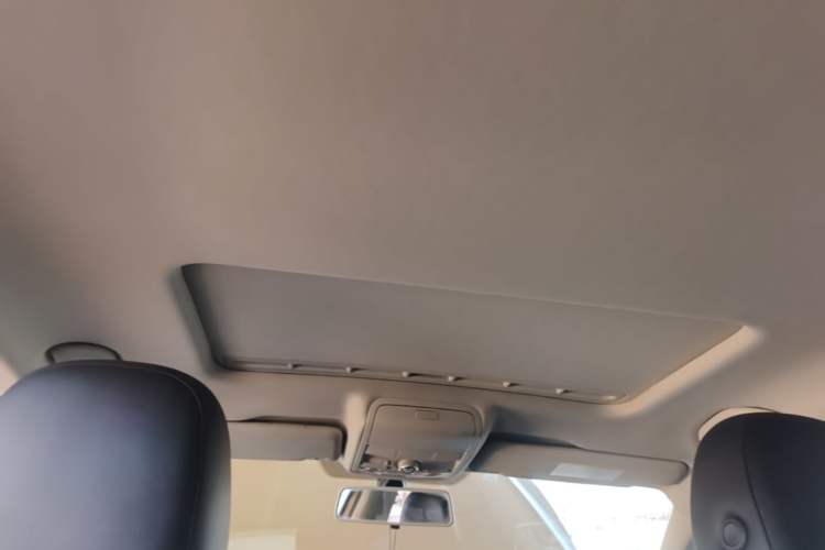 Used Volkswagen Passat 2017 330TSI DSG Luxury Edition Headliner