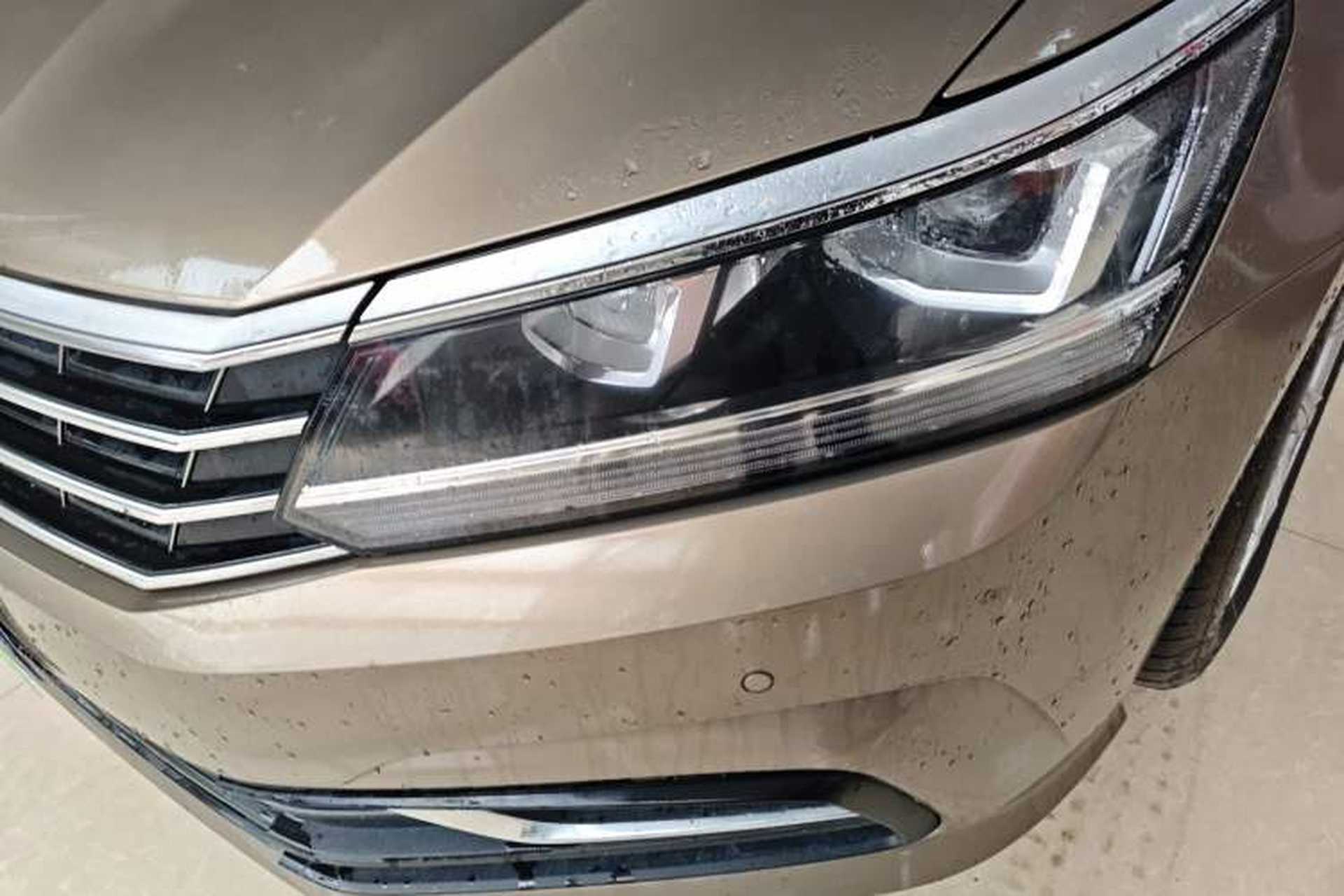 Used Volkswagen Passat 2017 280TSI DSG Luxury Edition Left Front Headlight