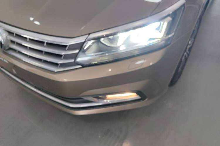 Used Volkswagen Passat 2017 330TSI DSG Prestige Edition Left Front Headlight