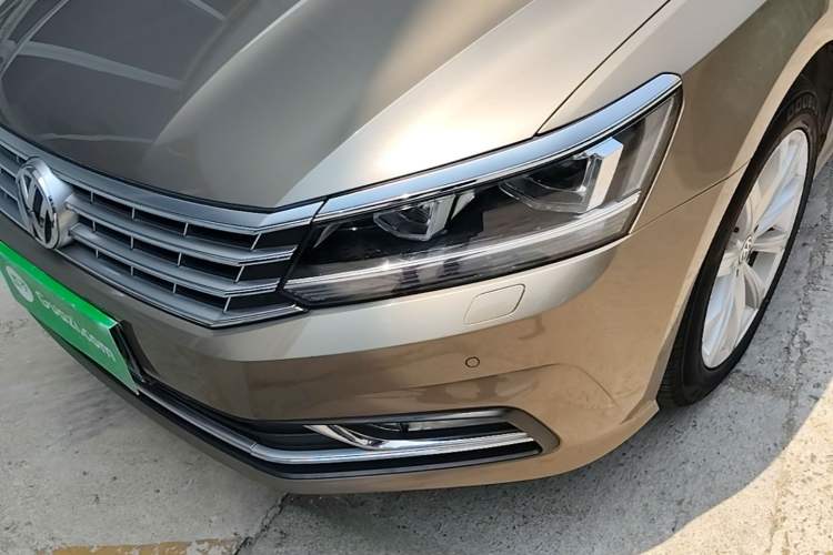 Used Volkswagen Passat 2017 330TSI DSG Prestige Edition Left Front Headlight