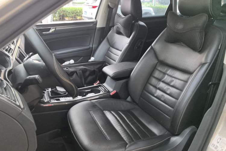 Used Volkswagen Passat 2017 330TSI DSG Luxury Edition Left Front Seat