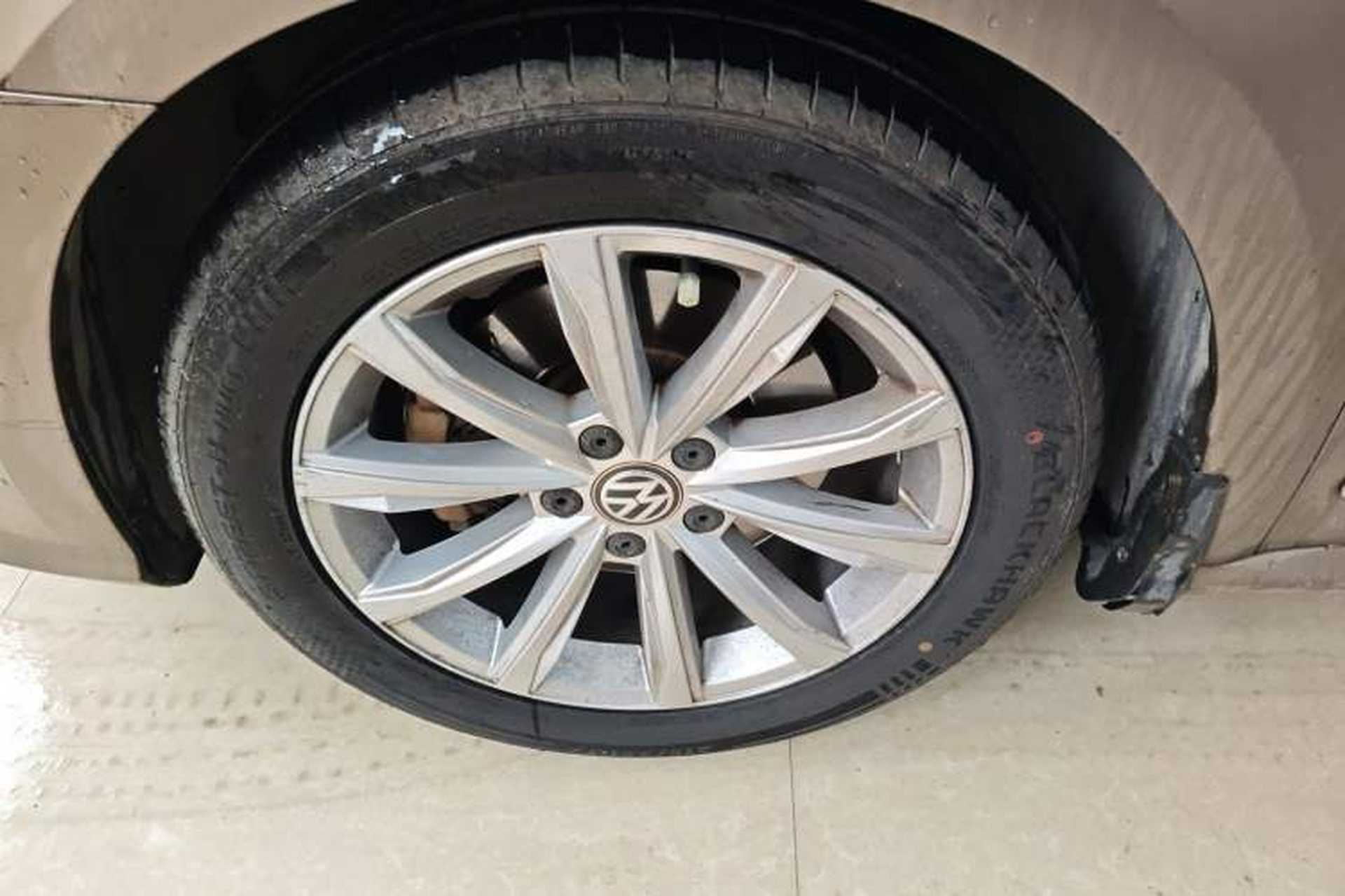 Used Volkswagen Passat 2017 280TSI DSG Luxury Edition Left Front Wheel Hub