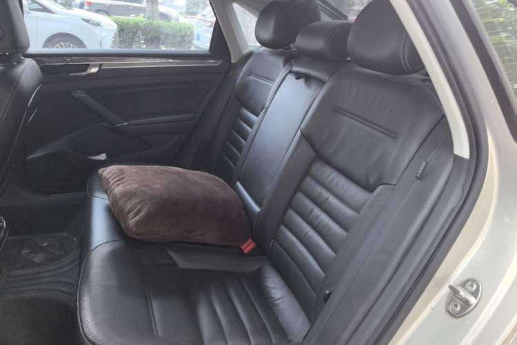 Used Volkswagen Passat 2017 330TSI DSG Luxury Edition Left Rear Seat