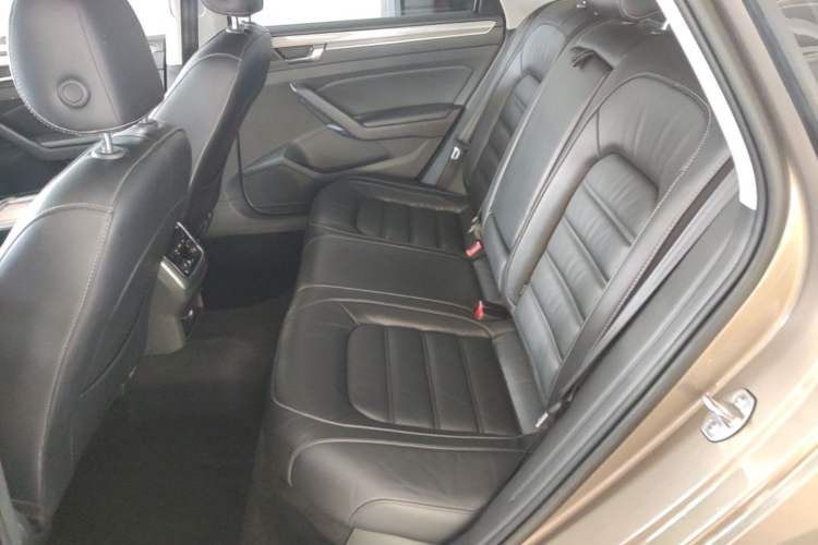 Used Volkswagen Passat 2017 330TSI DSG Luxury Edition Left Rear Seat