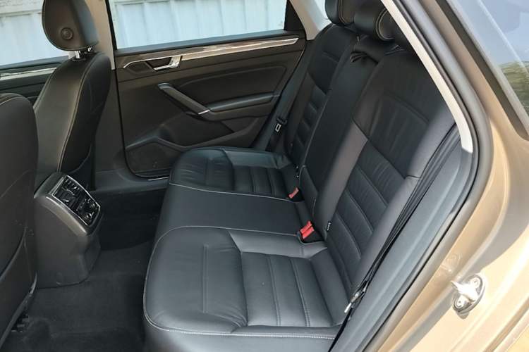 Used Volkswagen Passat 2017 330TSI DSG Prestige Edition Left Rear Seat