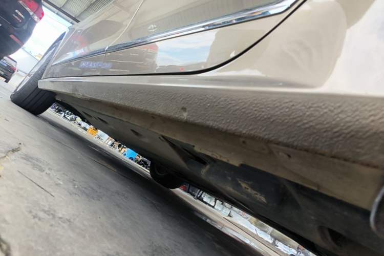 Used Volkswagen Passat 2017 330TSI DSG Luxury Edition Left Side Sill