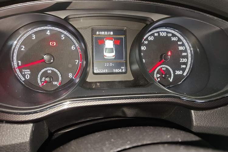 Used Volkswagen Passat 2017 330TSI DSG Prestige Edition Odometer Close Up