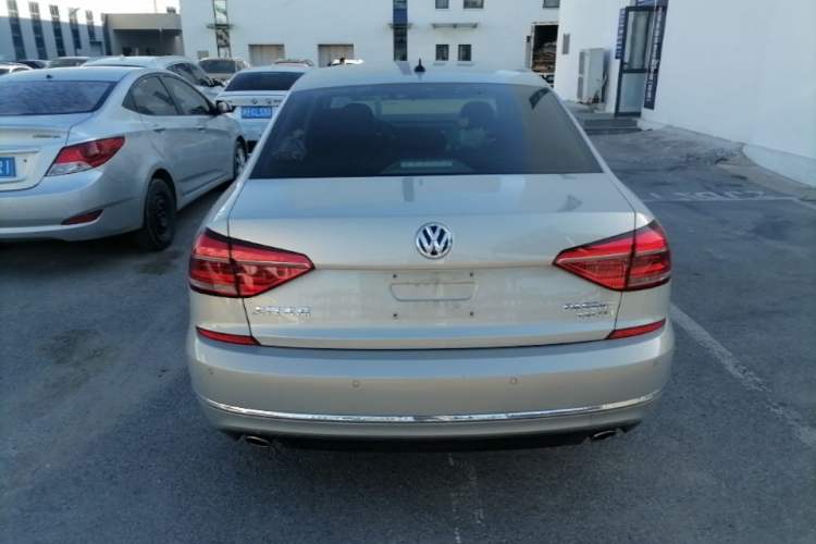 Used Volkswagen Passat 2017 330TSI DSG Luxury Edition Rear