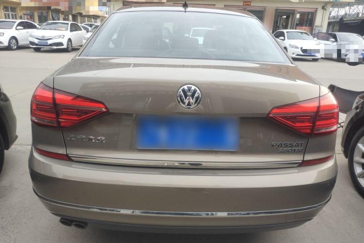 Used Volkswagen Passat 2017 280TSI DSG Luxury Edition Rear