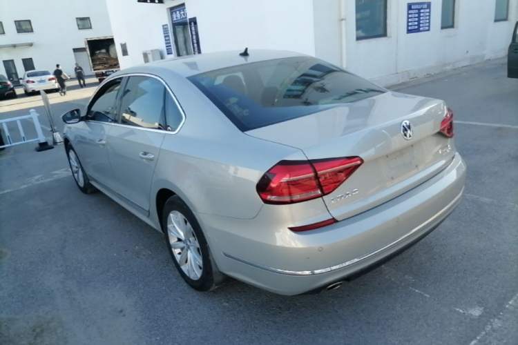 Used Volkswagen Passat 2017 330TSI DSG Luxury Edition Rear Left 45 Deg