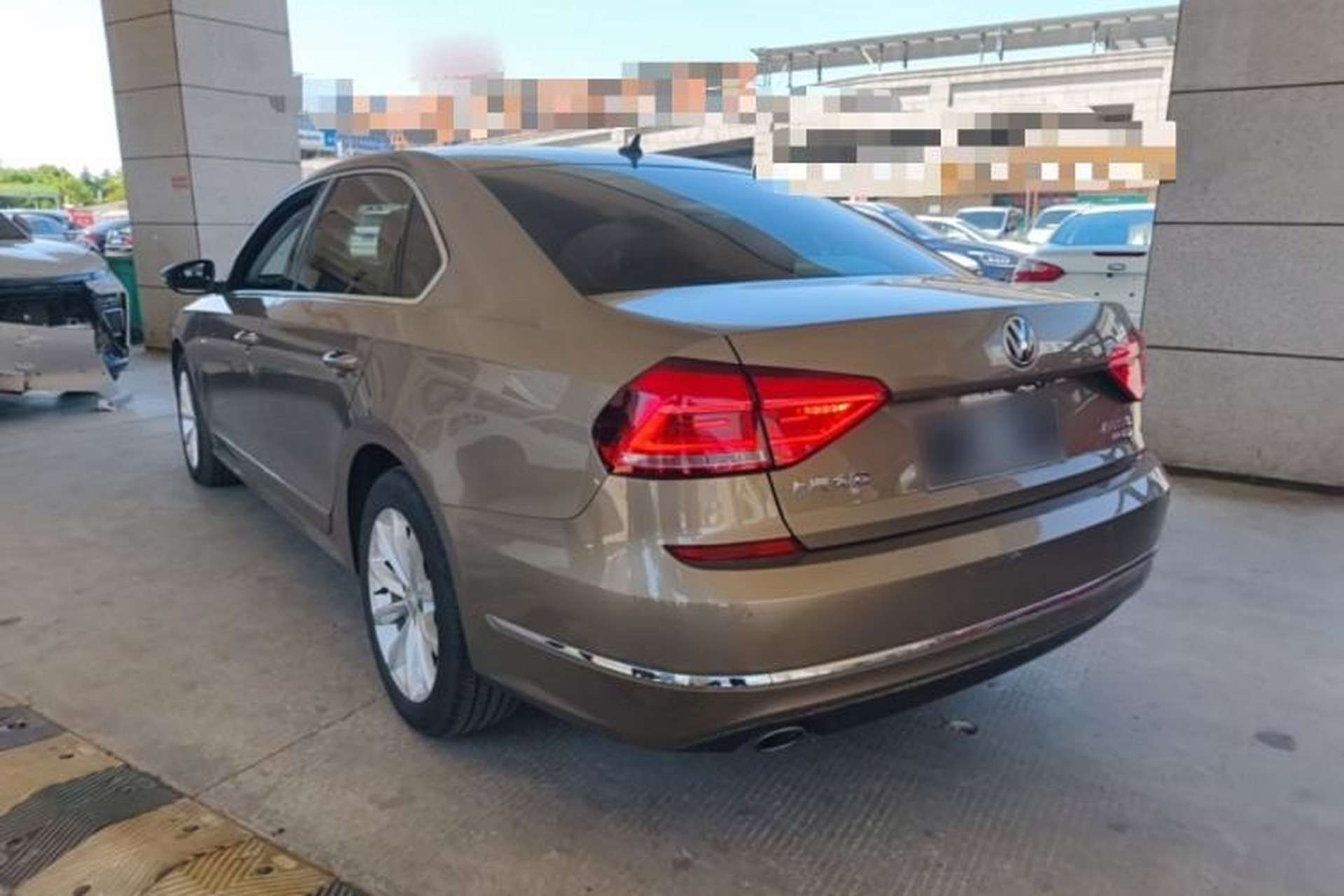 Used Volkswagen Passat 2017 330TSI DSG Luxury Edition Rear Left 45 Deg