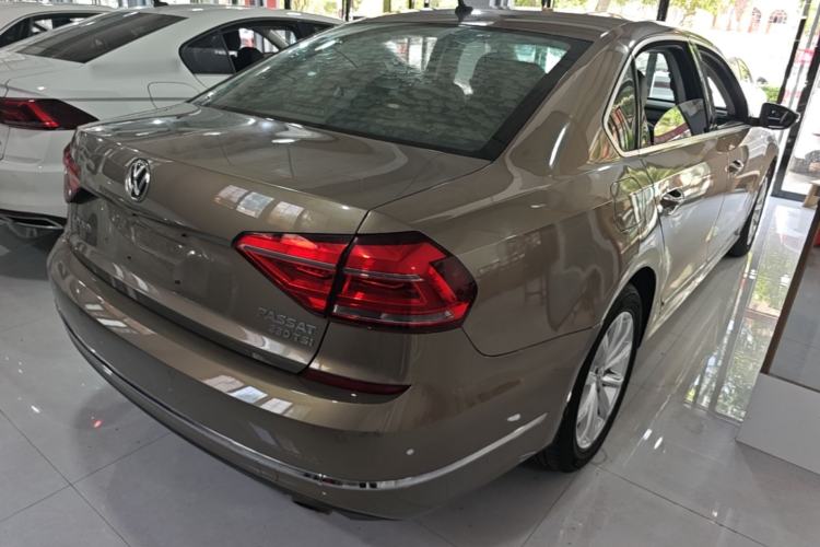Used Volkswagen Passat 2017 330TSI DSG Luxury Edition Rear Right 45 Deg