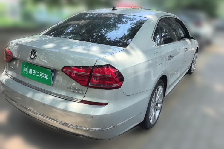 Used Volkswagen Passat 2017 330TSI DSG Luxury Edition Rear Right 45 Deg