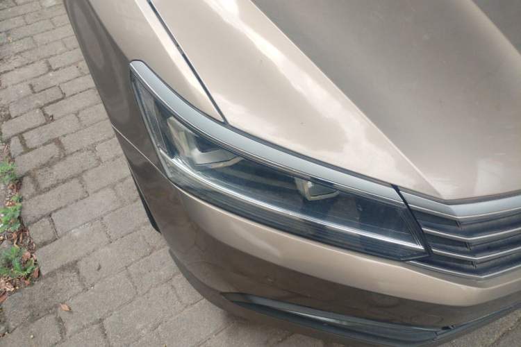Used Volkswagen Passat 2017 330TSI DSG Luxury Edition Right Front Headlight