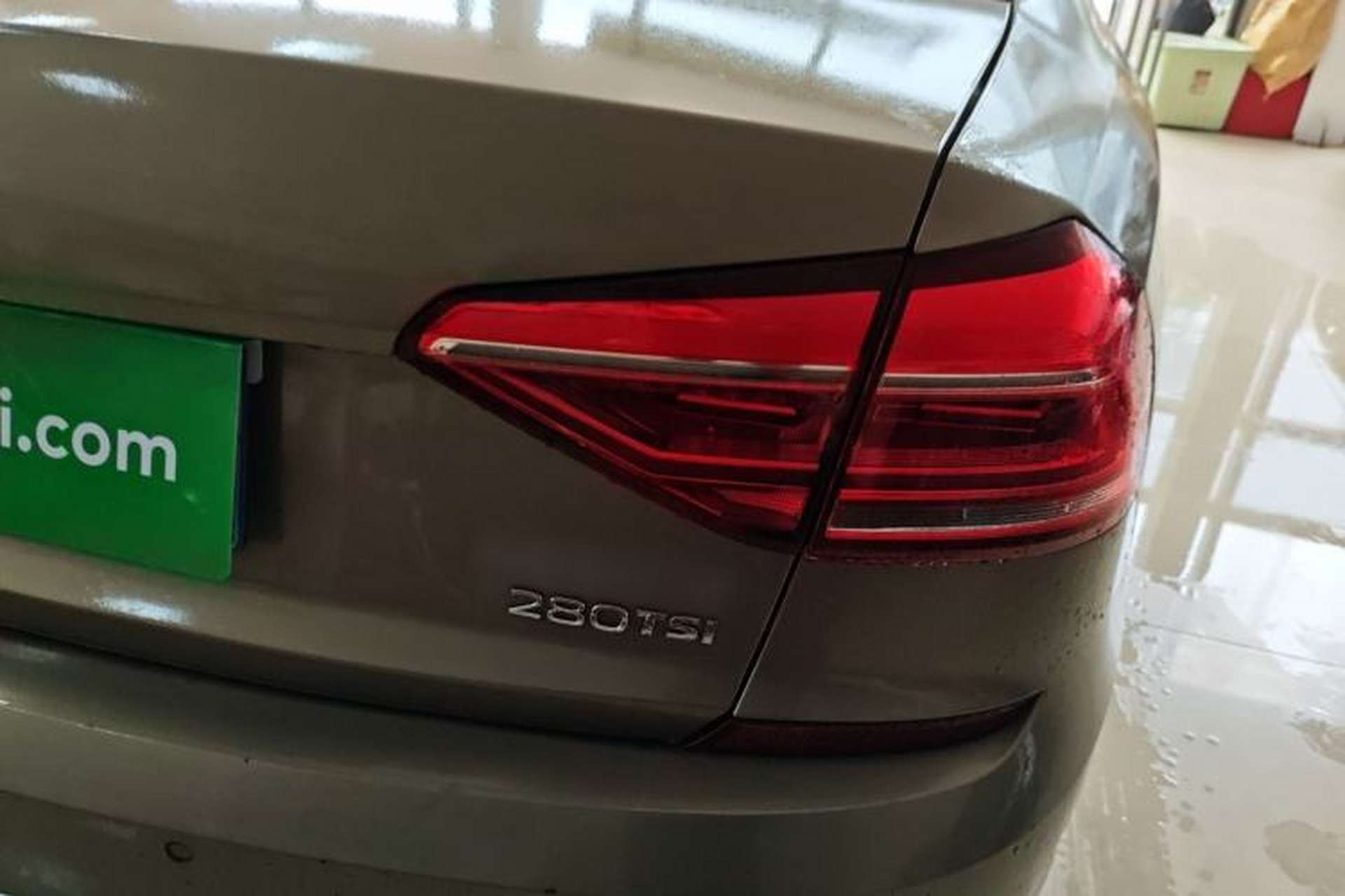 Used Volkswagen Passat 2017 280TSI DSG Luxury Edition Right Rear Taillight