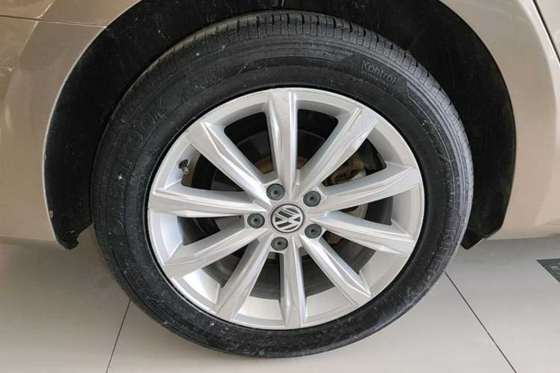 Used Volkswagen Passat 2017 330TSI DSG Luxury Edition Right Rear Wheel Hub