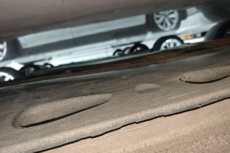 Used Volkswagen Passat 2017 330TSI DSG Luxury Edition Right Side Sill