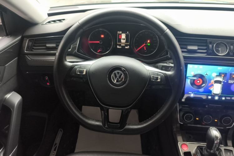 Used Volkswagen Passat 2017 330TSI DSG Prestige Edition Steering Wheel