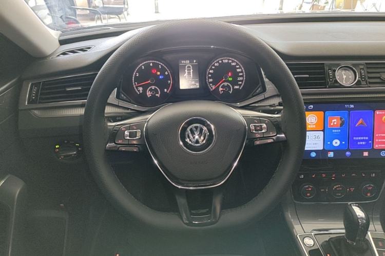 Used Volkswagen Passat 2017 330TSI DSG Luxury Edition Steering Wheel