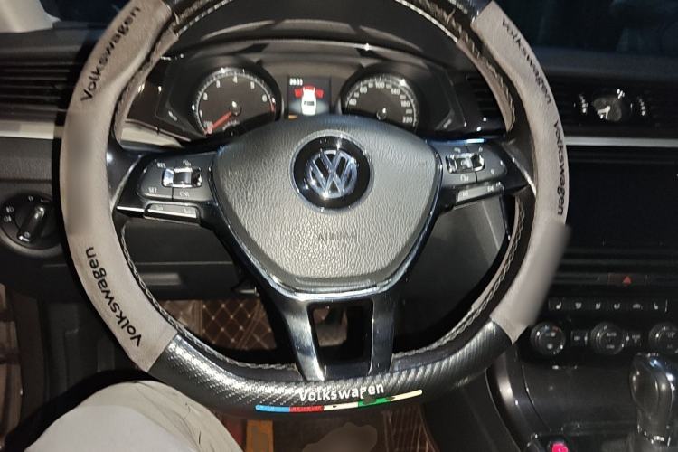Used Volkswagen Passat 2017 330TSI DSG Prestige Edition Steering Wheel