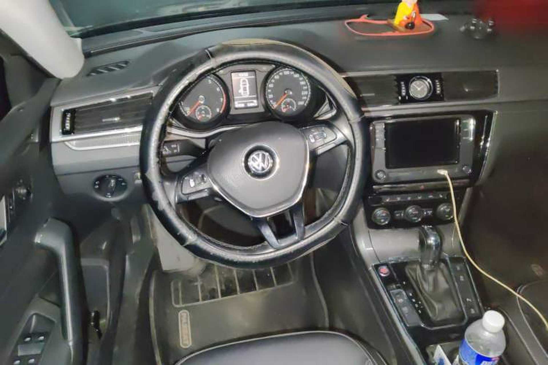 Used Volkswagen Passat 2017 330TSI DSG Luxury Edition Steering Wheel