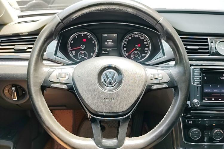 Used Volkswagen Passat 2017 330TSI DSG Prestige Edition Steering Wheel
